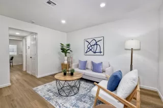 Photo #1: 250031076 Listing