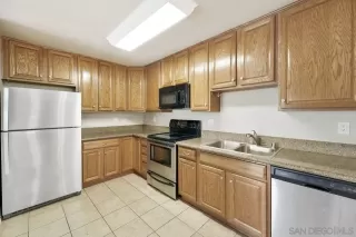 Photo #1: 250031149 Listing 