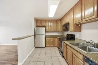 Photo #2: 250031149 Listing 