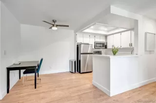 Photo #5: 250031152 Listing