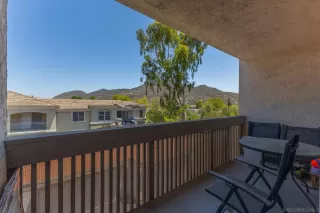 Photo #2: 250031156 Listing 