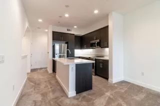 Photo #4: 250031164 Listing 