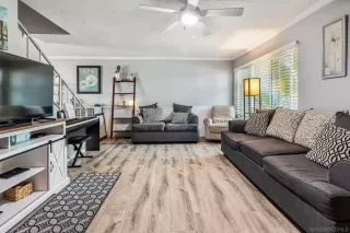 Photo #2: 250031187 Listing