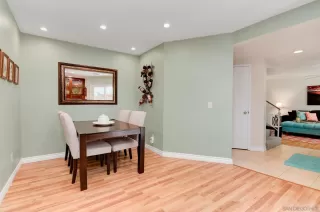 Photo #4: 250031196 Listing