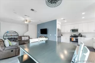 Photo #2: 250031199 Listing 