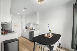 Photo #5: 250031226 Listing 