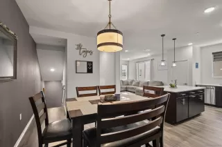 Photo #5: 250031248 Listing