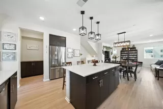 Photo #4: 250031265 Listing 