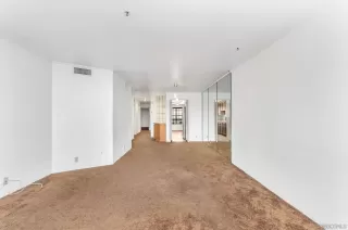 Photo #3: 250031289 Listing