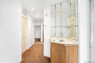 Photo #4: 250031289 Listing