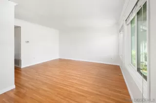 Photo #5: 250031293 Listing