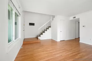 Photo #6: 250031293 Listing