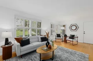 Photo #2: 250031334 Listing 