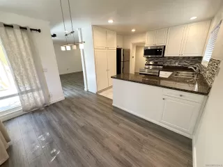 Photo #2: 250031341 Listing