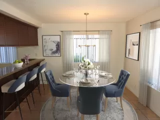 Photo #1: 250031356 Listing