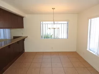 Photo #3: 250031356 Listing