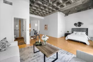 Photo #1: 250031362 Listing