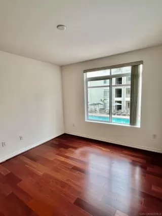 Photo #5: 250031547 Listing