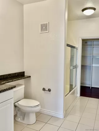 Photo #6: 250031547 Listing