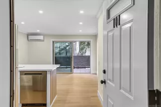 Photo #2: 250031570 Listing