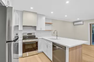 Photo #3: 250031570 Listing