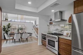 Photo #1: 250031604 Listing 