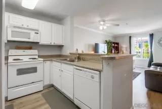 Photo #3: 250031631 Listing 