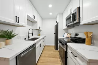 Photo #2: 250031705 Listing