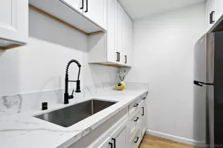 Photo #3: 250031705 Listing