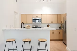 Photo #5: 250031738 Listing