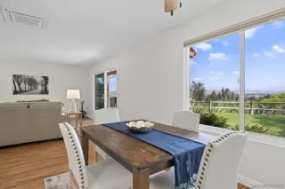 Photo #5: 250031874 Listing