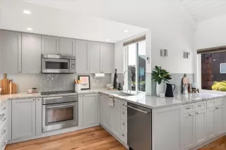 Photo #2: 250031922 Listing