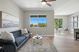 Photo #3: 250031928 Listing 