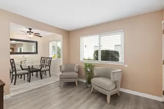 Photo #5: 250031929 Listing