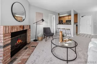 Photo #4: 250031936 Listing