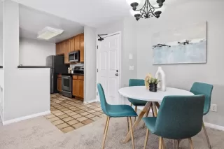 Photo #6: 250031936 Listing