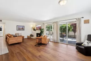 Photo #3: 250031945 Listing 