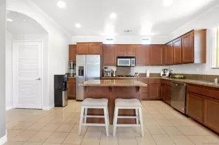 Photo #6: 250031985 Listing