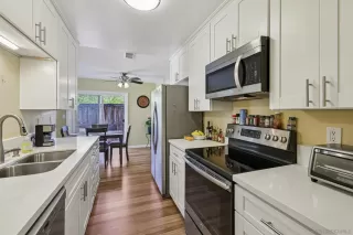 Photo #2: 250031989 Listing