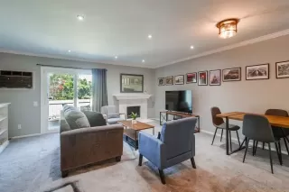 Photo #1: 250032003 Listing 