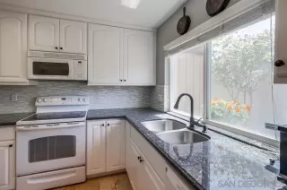 Photo #5: 250032003 Listing 