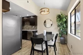 Photo #4: 250032004 Listing 