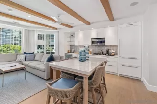 Photo #2: 250032177 Listing 