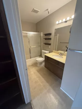 Photo #3: 250032183 Listing 