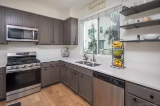 Photo #5: 250032184 Listing 