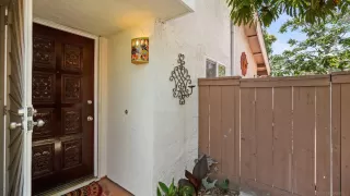 Photo #2: 250032191 Listing