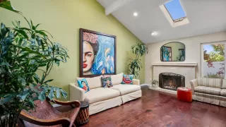 Photo #4: 250032191 Listing