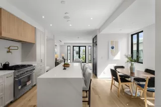 Photo #5: 250032232 Listing 