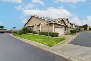 Photo #1: 250032276 Listing