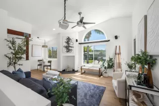 Photo #3: 250032282 Listing 